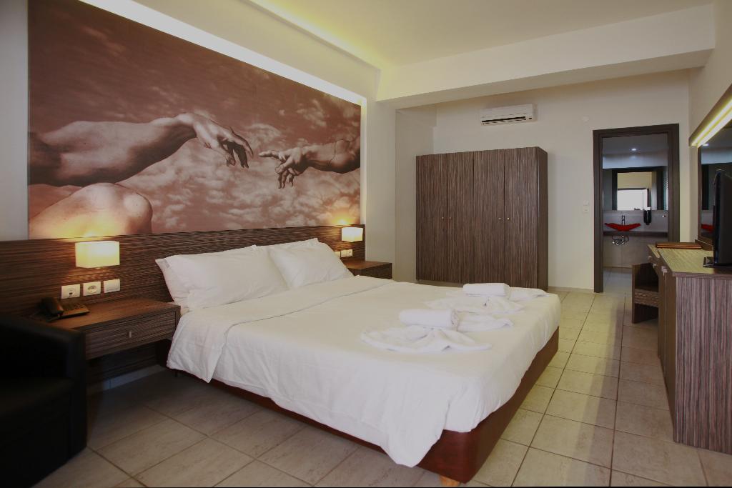 dal travel Katrin Suites
