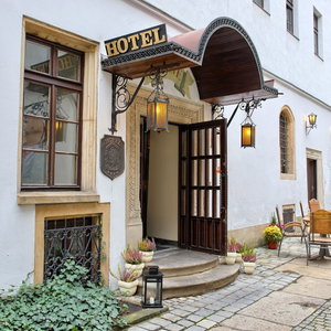 Hotel Hotel Dwor Polski cazare Stare Miasto