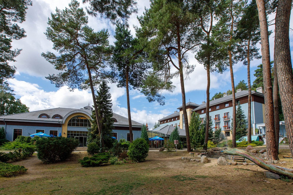 Hotel 4 Pory Roku Resort Sauna & Spa