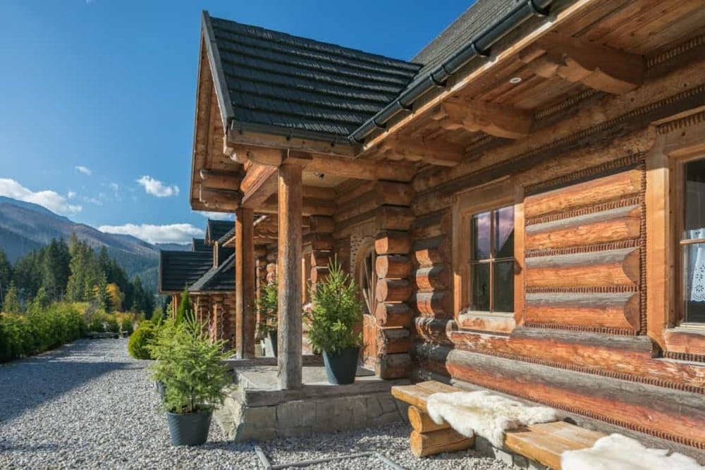 Hotel Holiday Home With A Terrace And Mountain Views