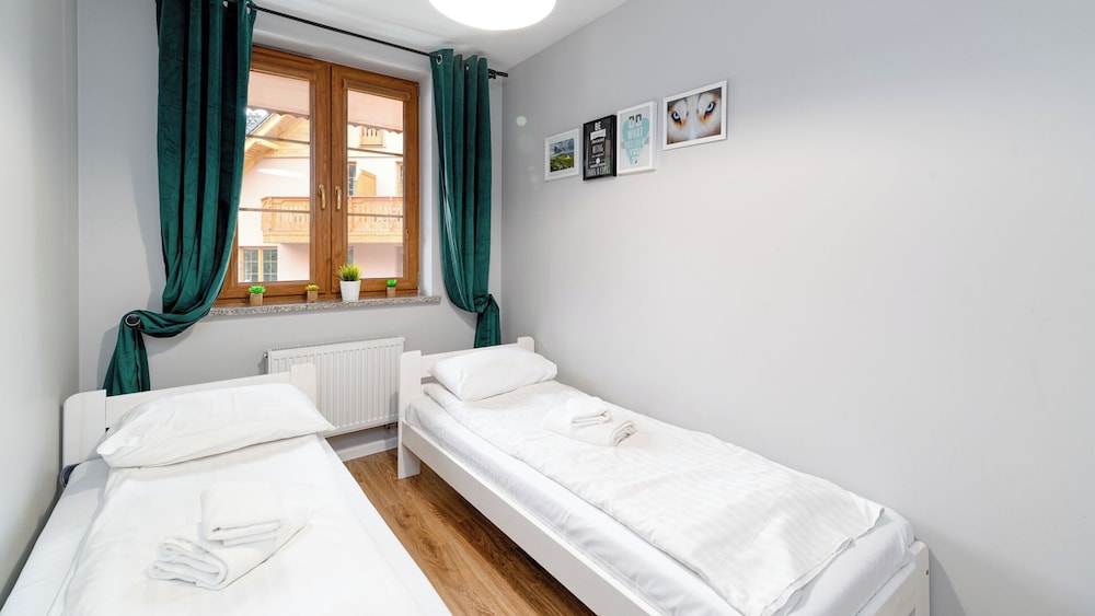 Hotel Rentplanet - Apartamenty Nadrzeczna