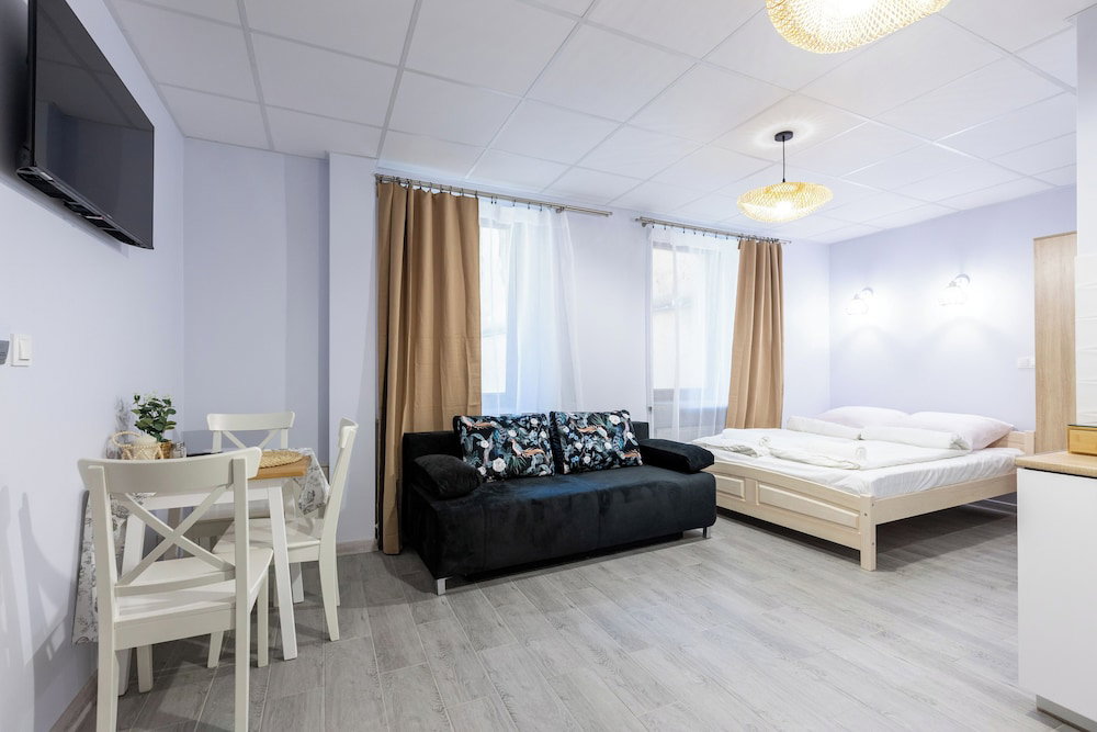 Hotel Shick Hostel & Apartments