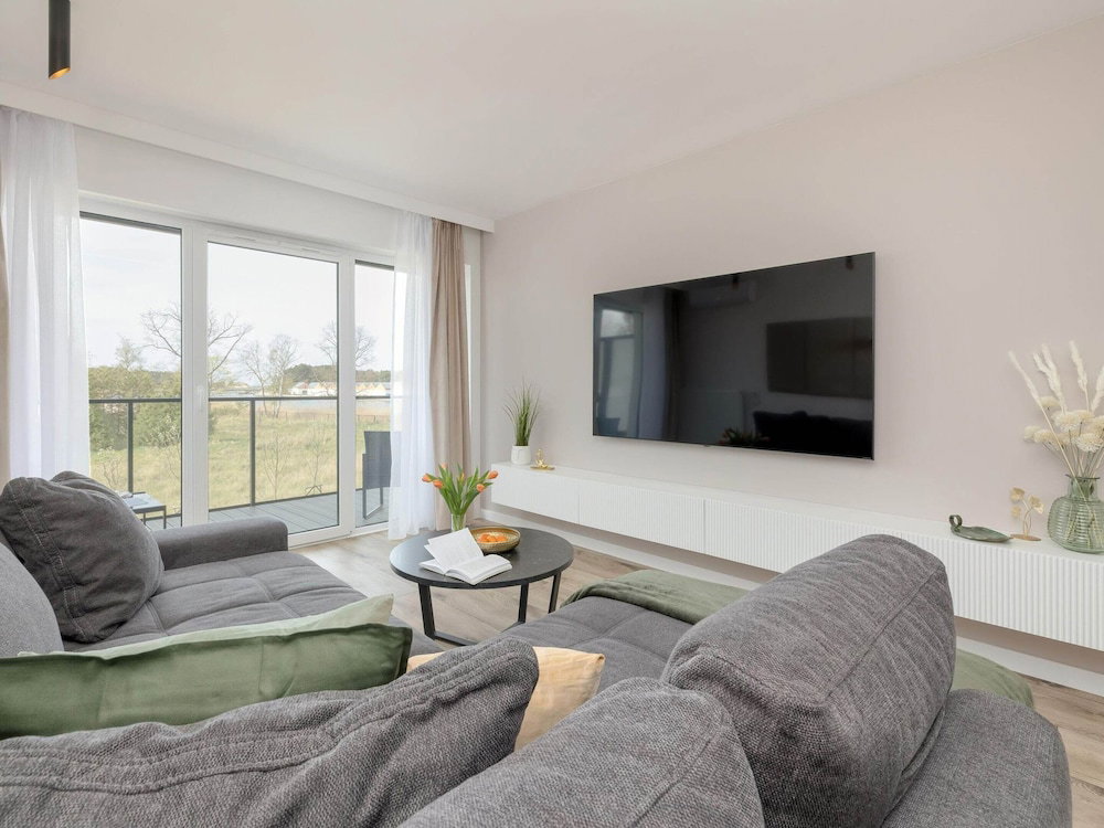 Hotel Comfortable Apartment, River View, Indoor Pool