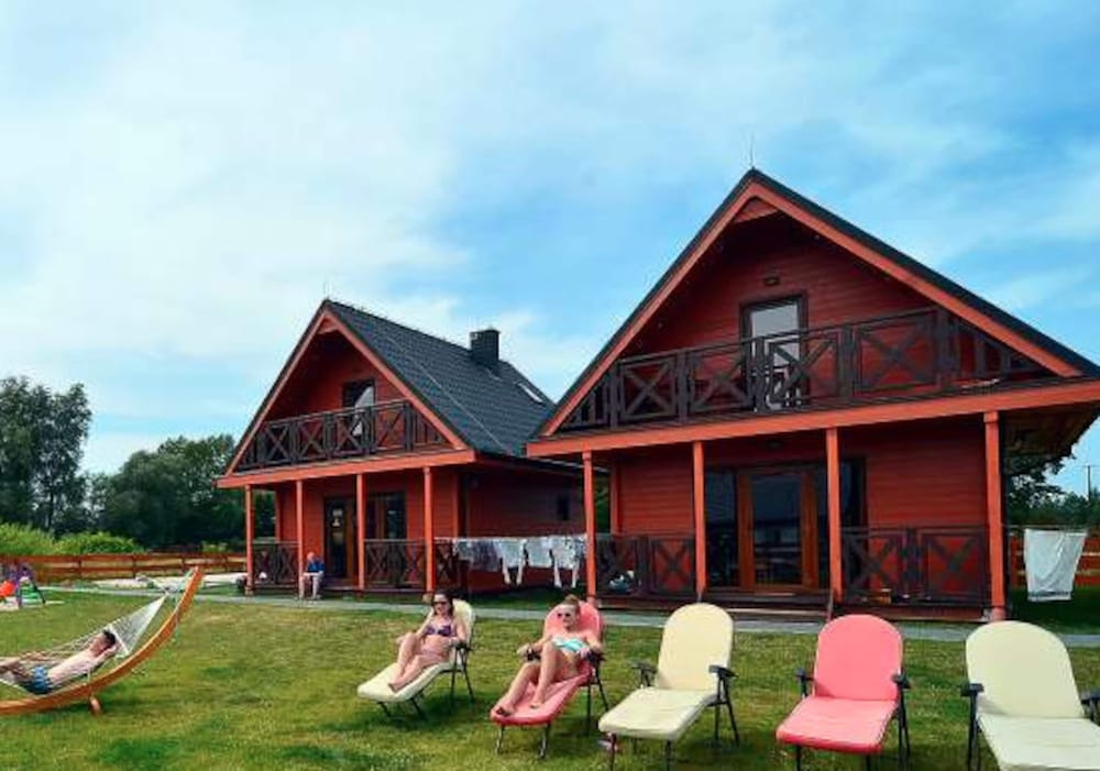 Hotel Two-Story Holiday Homes With A Pool, Mielno