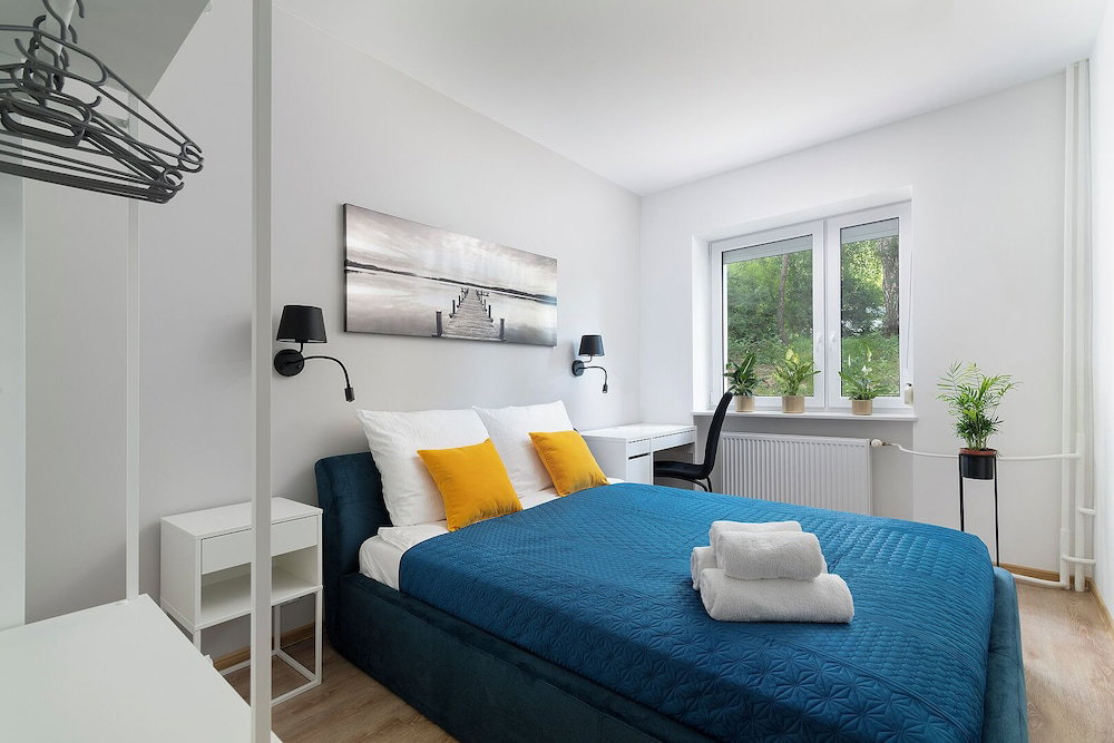 Hotel Easy Rent Apartments- Kosmos