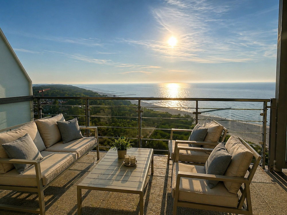 Hotel Apartment In Dziwnowek With Sea View