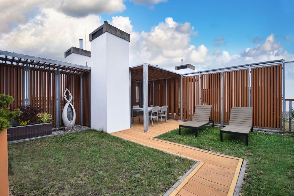 Hotel Rentplanet - Apartament Wschodnia