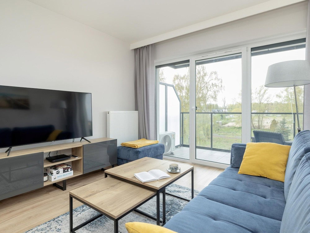 Hotel Apartment With A View Of The River, Pool And Sauna