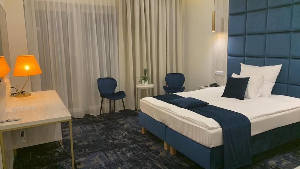 Hotel Centrum Piramida