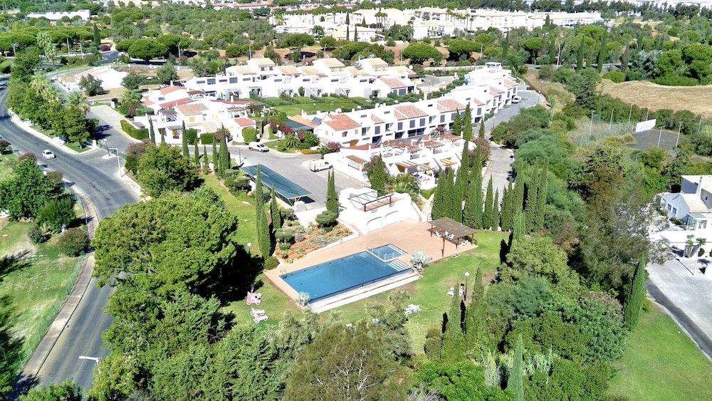 Hotel Vilamoura Club Villa 3 By Homing