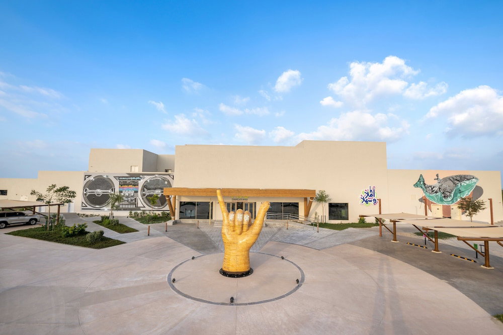 Hotel Fuwairit Kite Beach, Tapestry Collection By Hilton