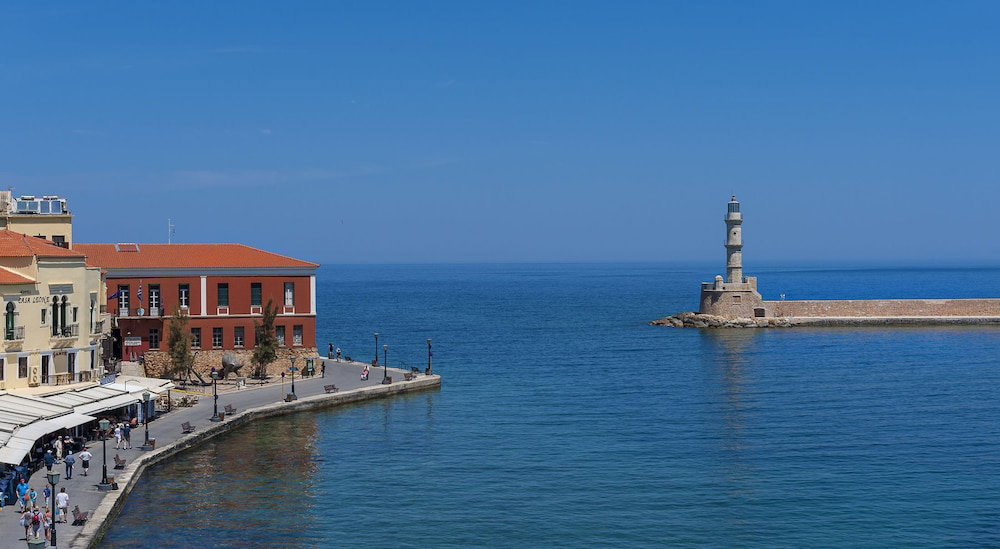 Lucia Hotel