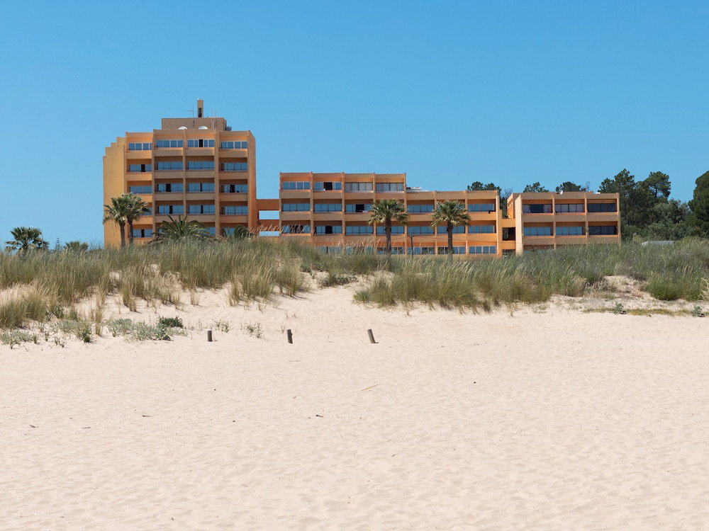Hotel Meia Praia Lagos - Beach Club Apartments