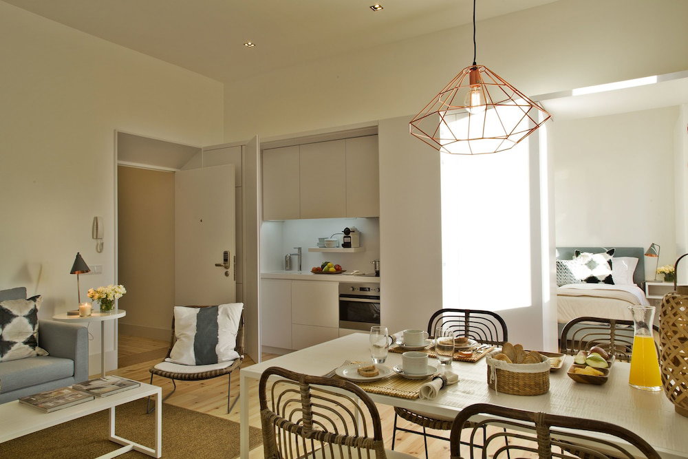 Hotel Lisbon Five Stars Apartments Combro 77