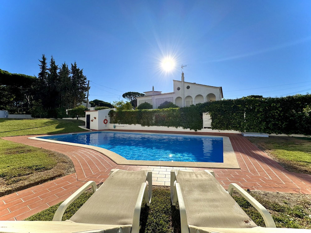 Hotel Vilamoura Brightness With Pool By Homing