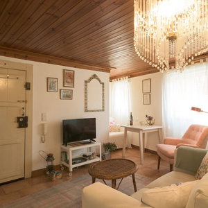 Sejur Light Filled Apartment Near Chiado, By Timecooler vacanta Santos-o-Velho
