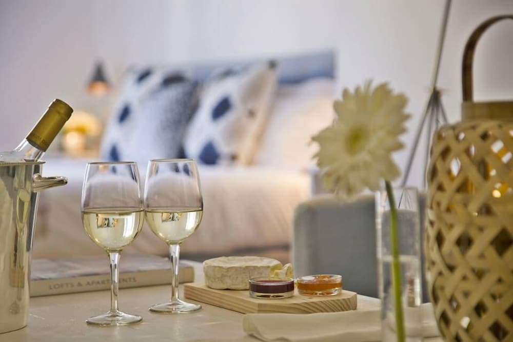 Hotel Your Home In Bairro Alto Lisbon