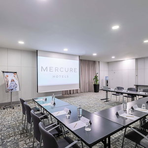 Hotel Mercure Lisboa Hotel cazare Alvalade