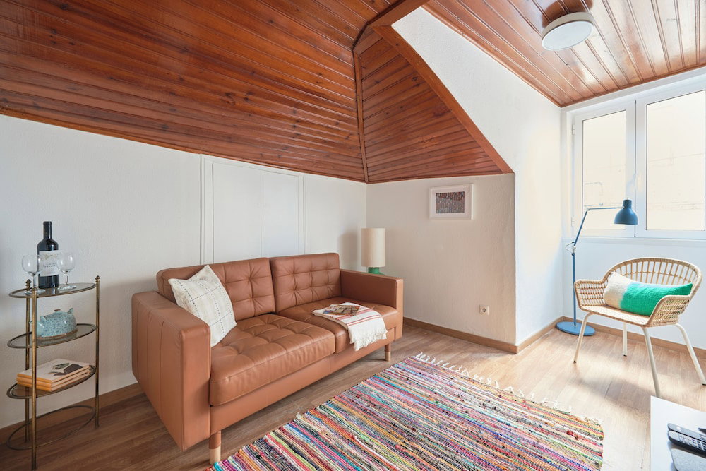 Hotel Bairro Alto Nightlife Hub, By Timecooler