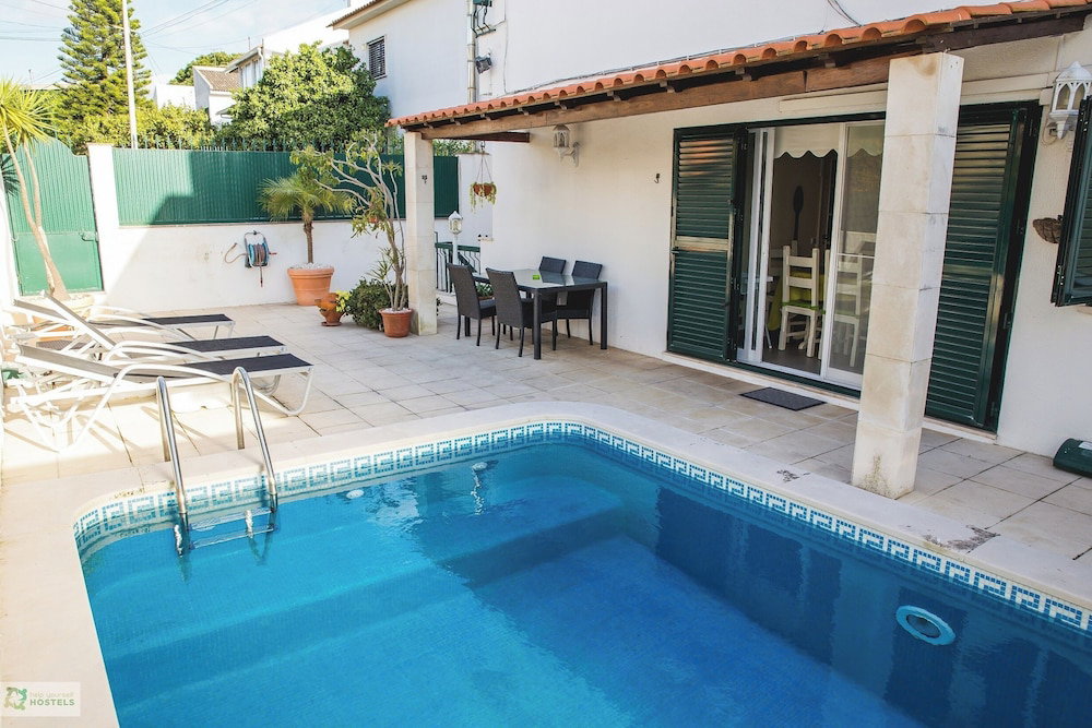 Hotel Help Yourself Hostels Carcavelos Coast