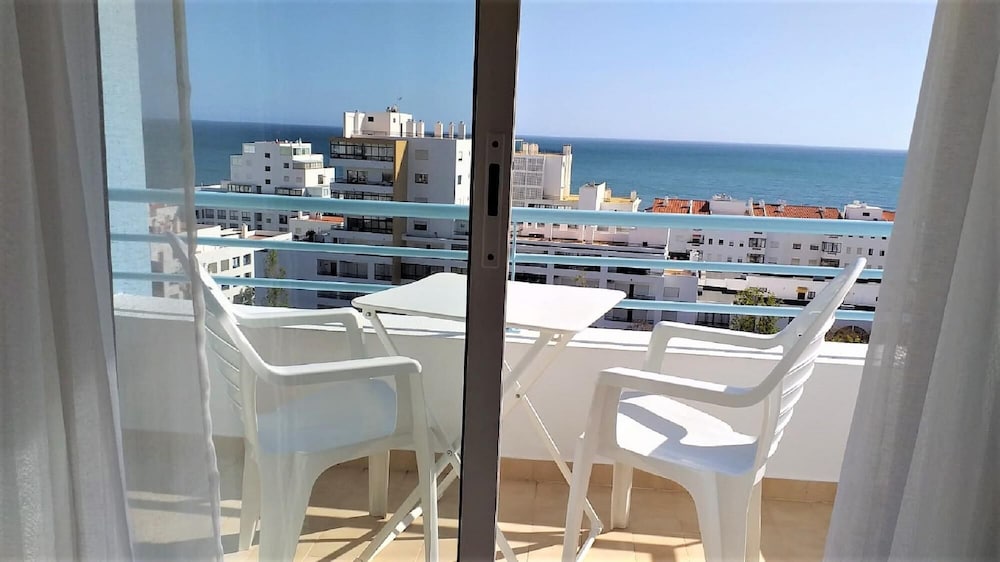 Hotel T1 Colina F Rias 8D-A C Garagem Vmar