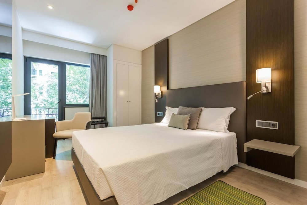 Hotel Hotel Capital