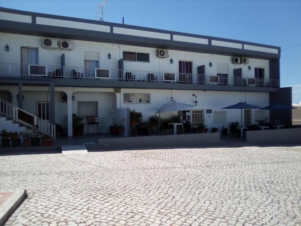 Hotel Guest House Rsa By Umbral