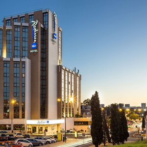 Hotel Radisson Blu Hotel cazare Alvalade