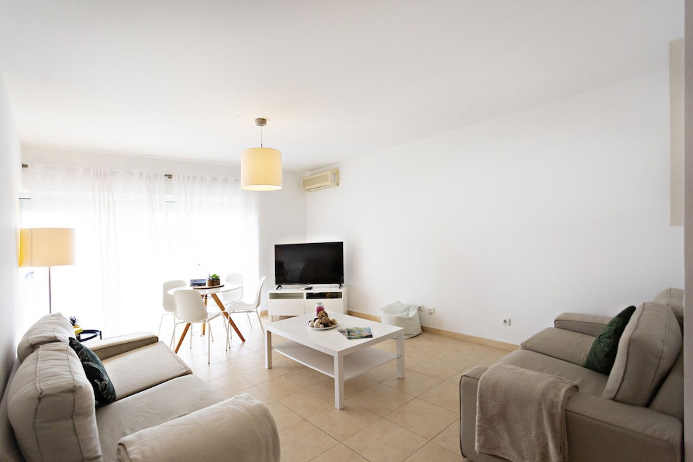 Cozy Costa Cabanas In Tavira