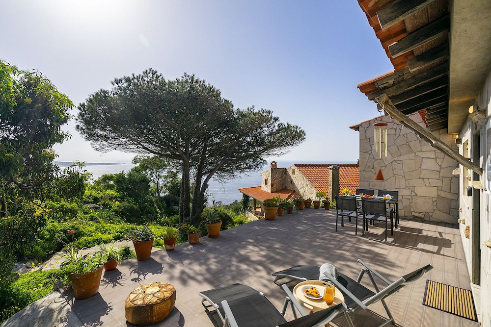 Hotel Wilderness Escape: Secluded Haven For Remote Work