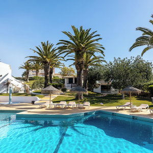 Hotel Parque Monte Verde cazare Guia