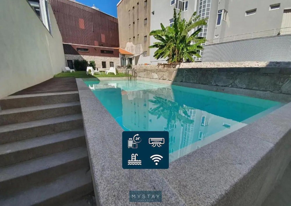 Hotel Mystay Porto Bolhão - Pool & Garden
