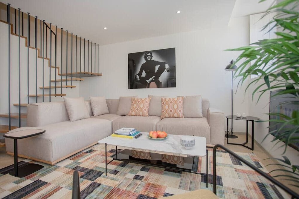 Hotel Liiiving In Porto Luxury Beachfront Apartment Vi