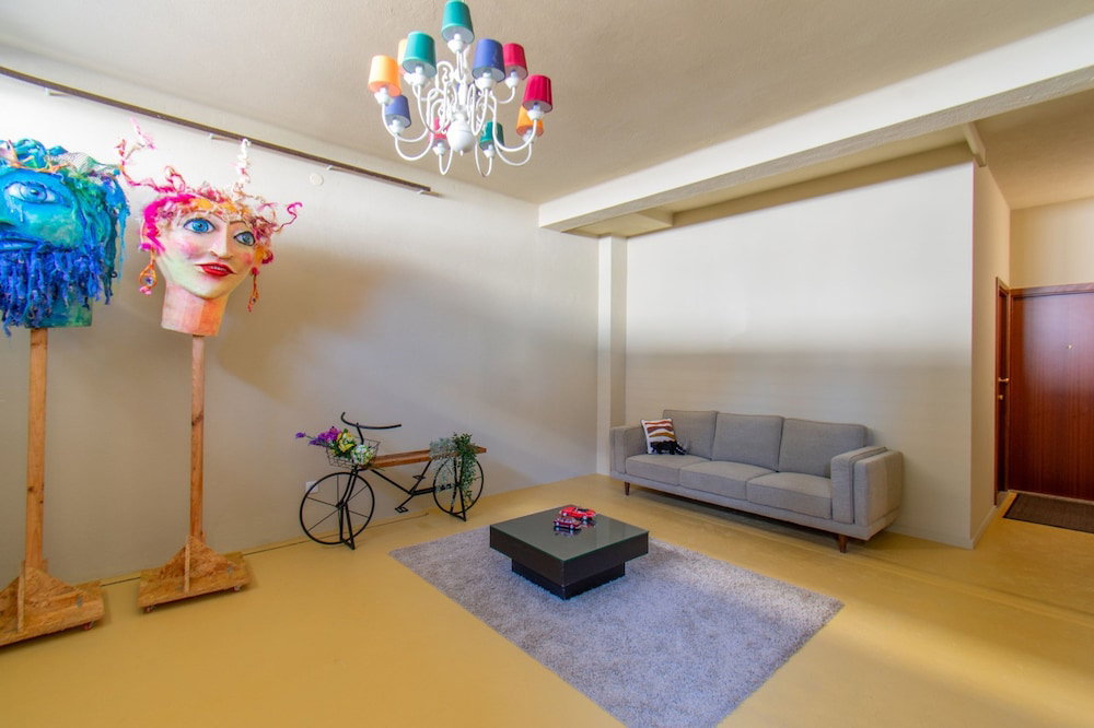 Hotel Colorful Studio 3 Municipal Pool By Vacationy