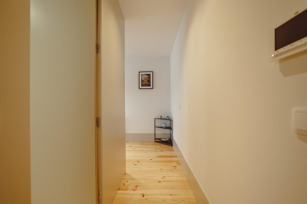 Legacy Oporto Design Apartment F By Vacationy