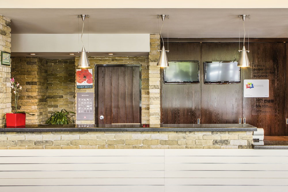 Ibis Guimaraes
