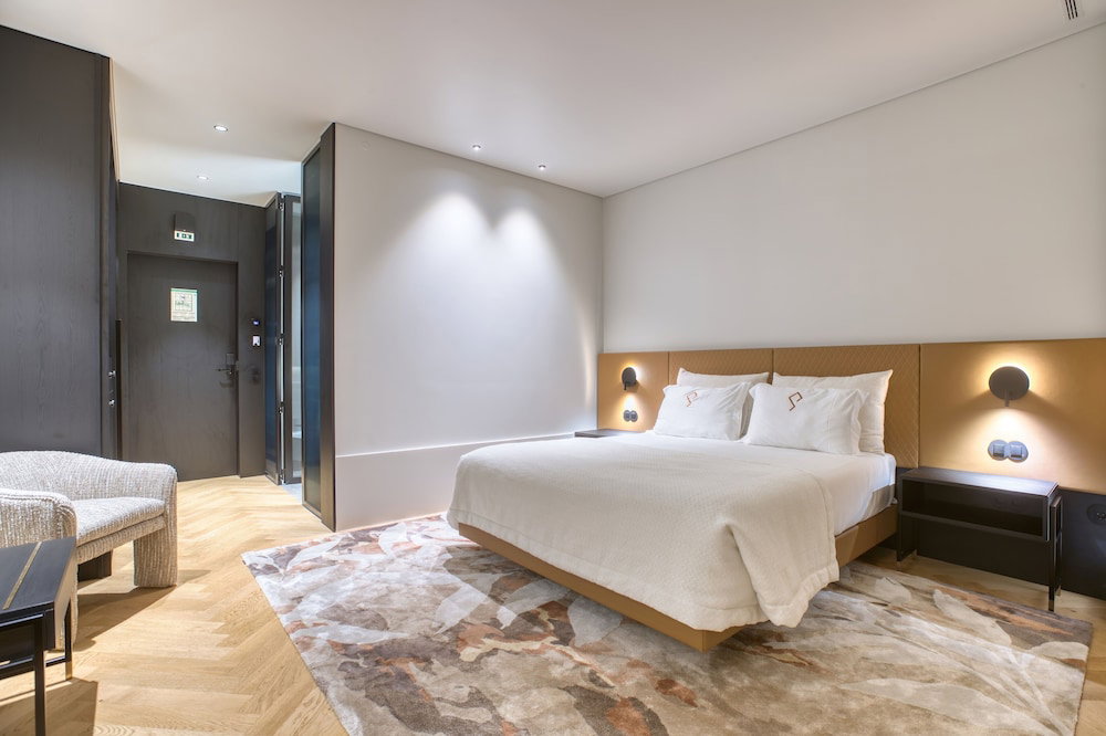 Palatial Suites