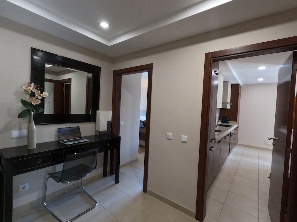 Hotel Oasis By Templesuites