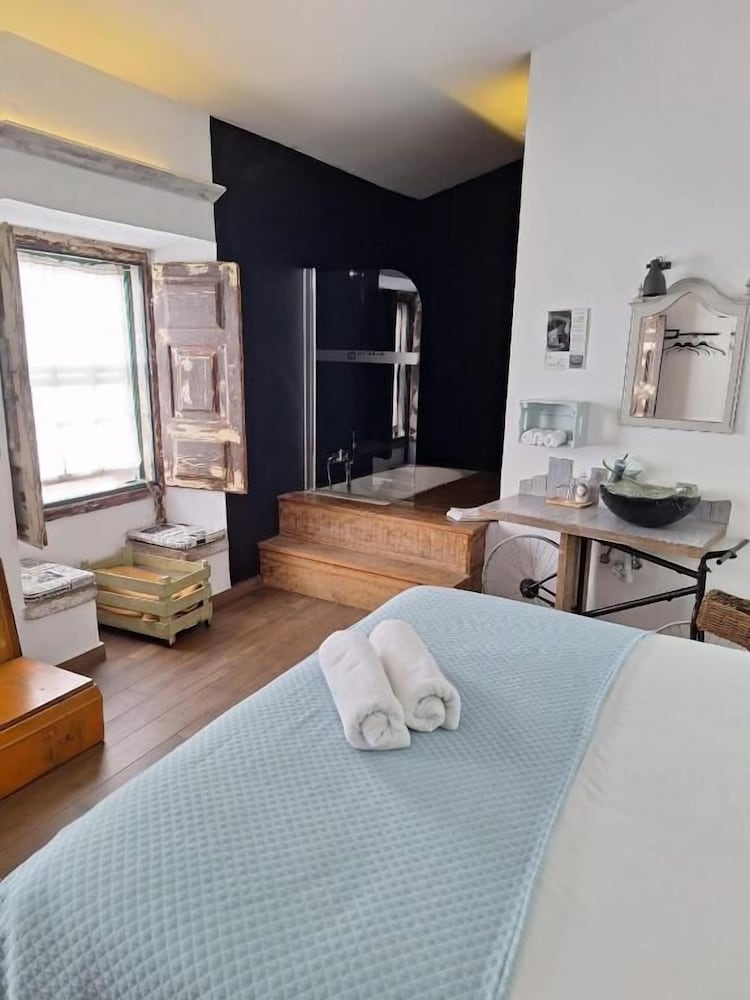 Hotel Lovin Book Guesthouse