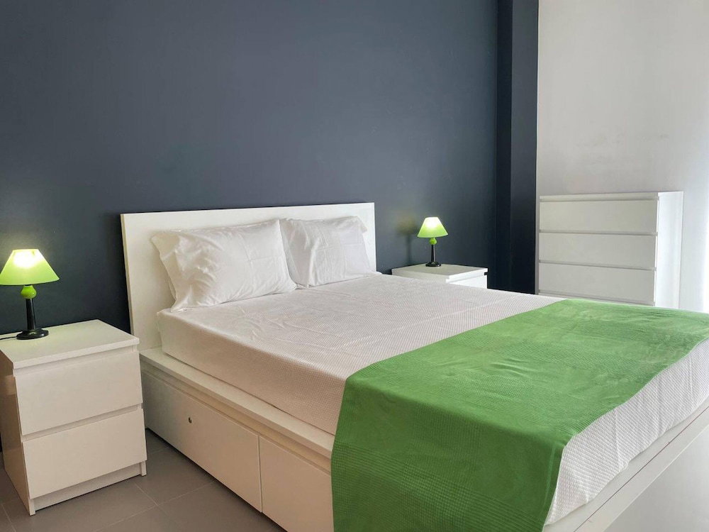 Hotel 15 - B502 In Portim O