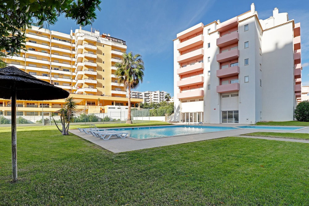 Hotel Praia Da Rocha Central With Pool
