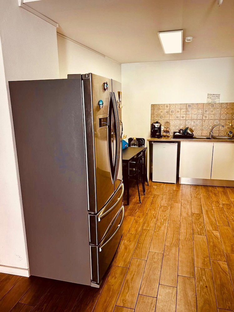 Studio With Private Bathroom In Central Lagos