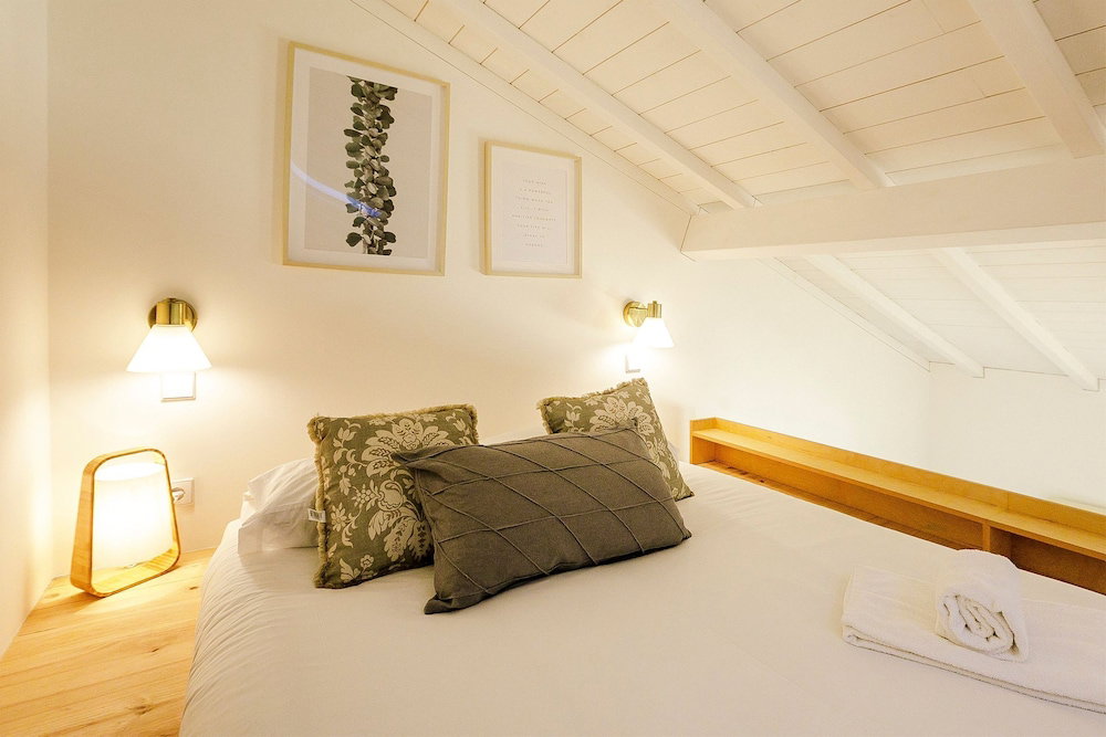 Vila Burgães By Lovelystay
