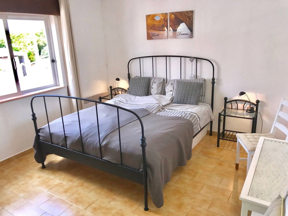 Charming Benagil Coastal Retreat