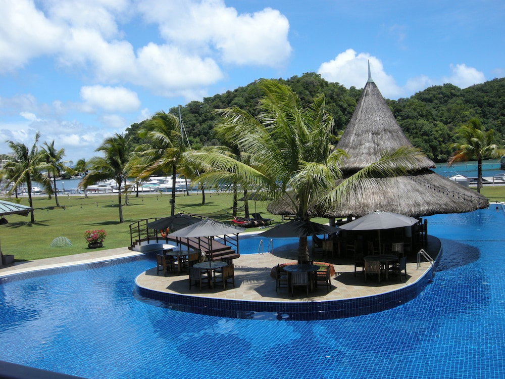 Hotel Cove Resort Palau