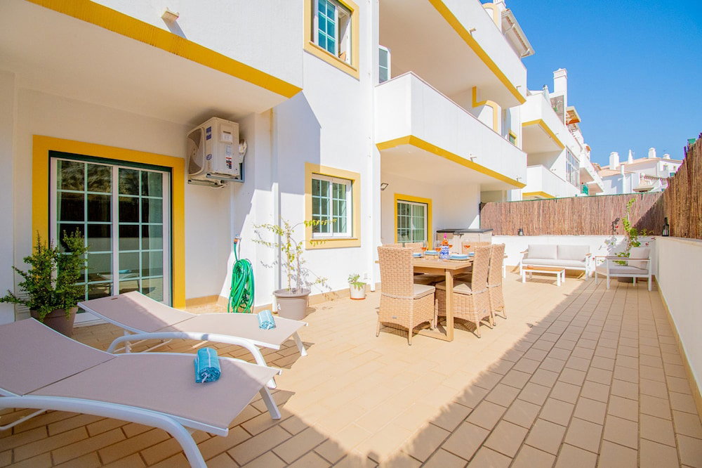 Hotel Casa Flor Do Mar In Carvoeiro