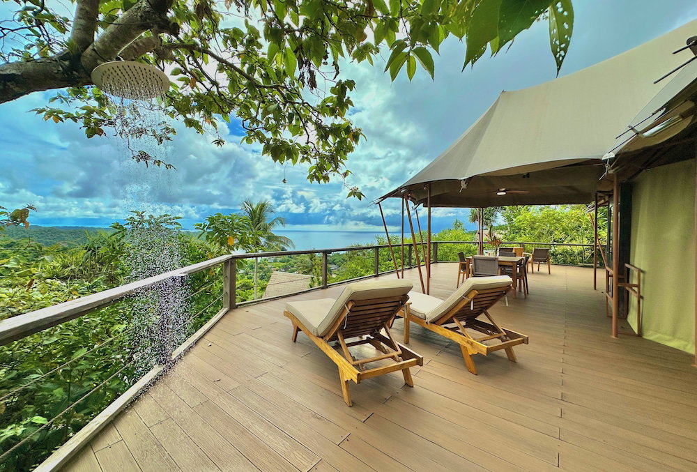 Hotel Palau Carolines Resort