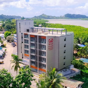 Hotel West Plaza Hotel At Lebuu Street cazare Koror
