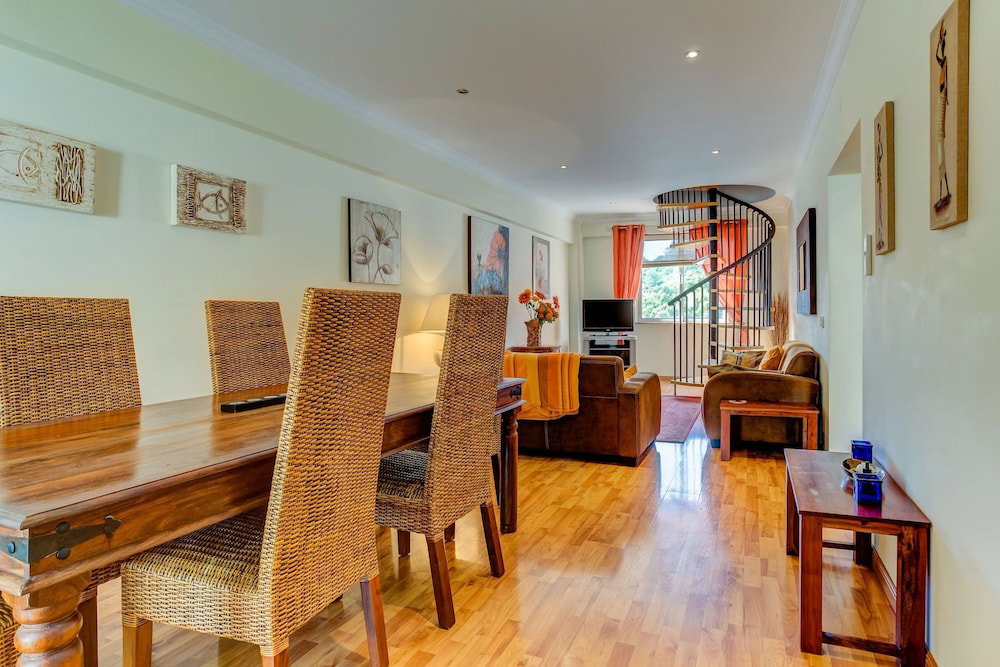 Hotel Outra Vez Spacious Apartment 5 Minute Walk From