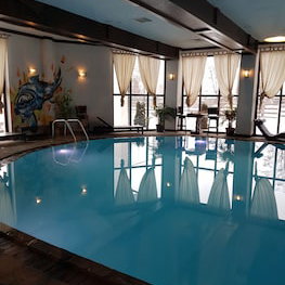 Hotel Casa Drumeţului cazare Savinesti